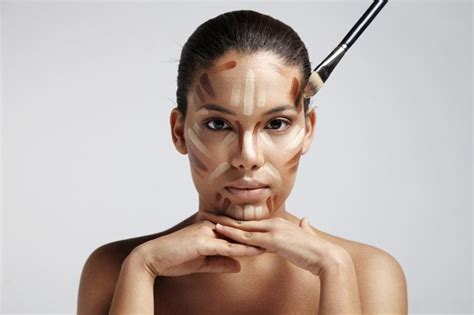 How to Contour and Highlight Like a Pro How to Contour and Highlight Like a Pro